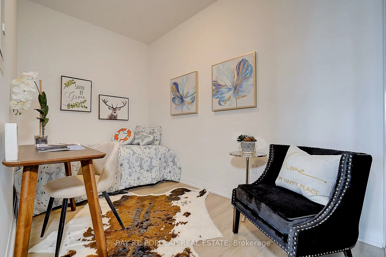50, Dunfield, Mount Pleasant West, Toronto