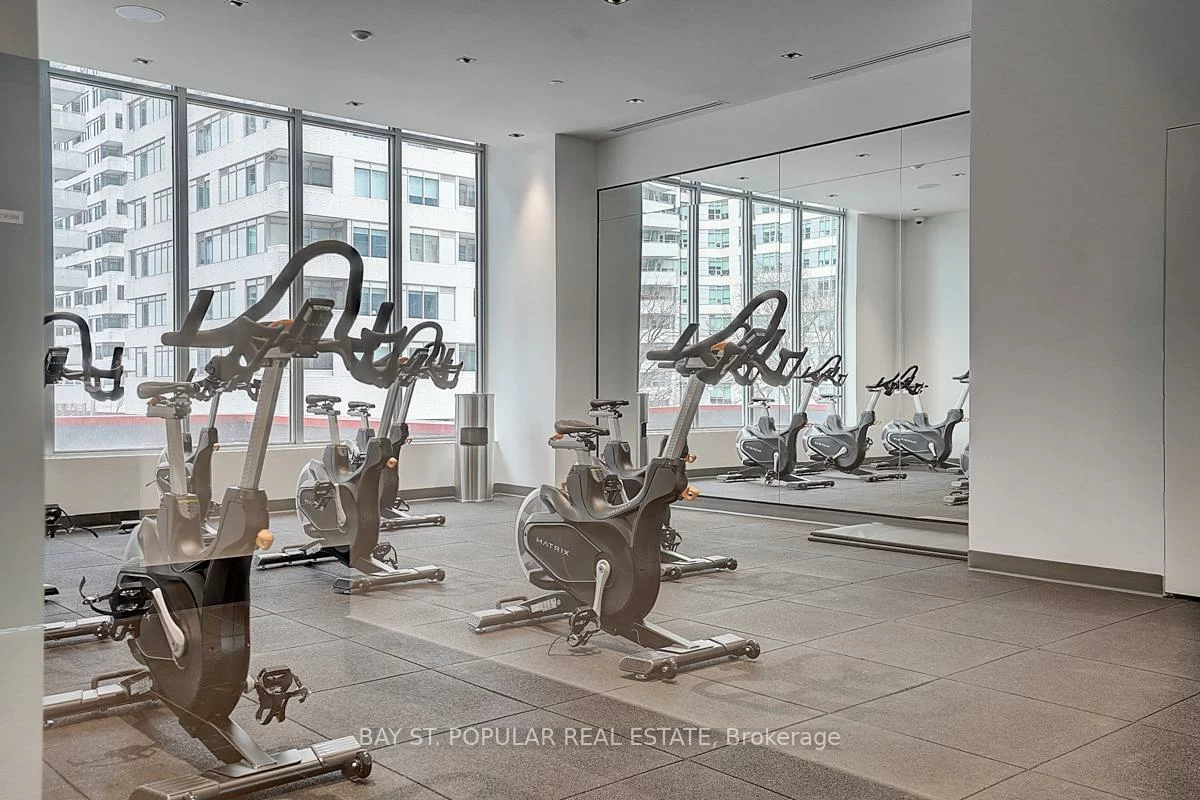 50, Dunfield, Mount Pleasant West, Toronto