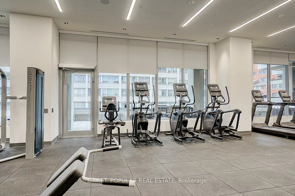 50, Dunfield, Mount Pleasant West, Toronto