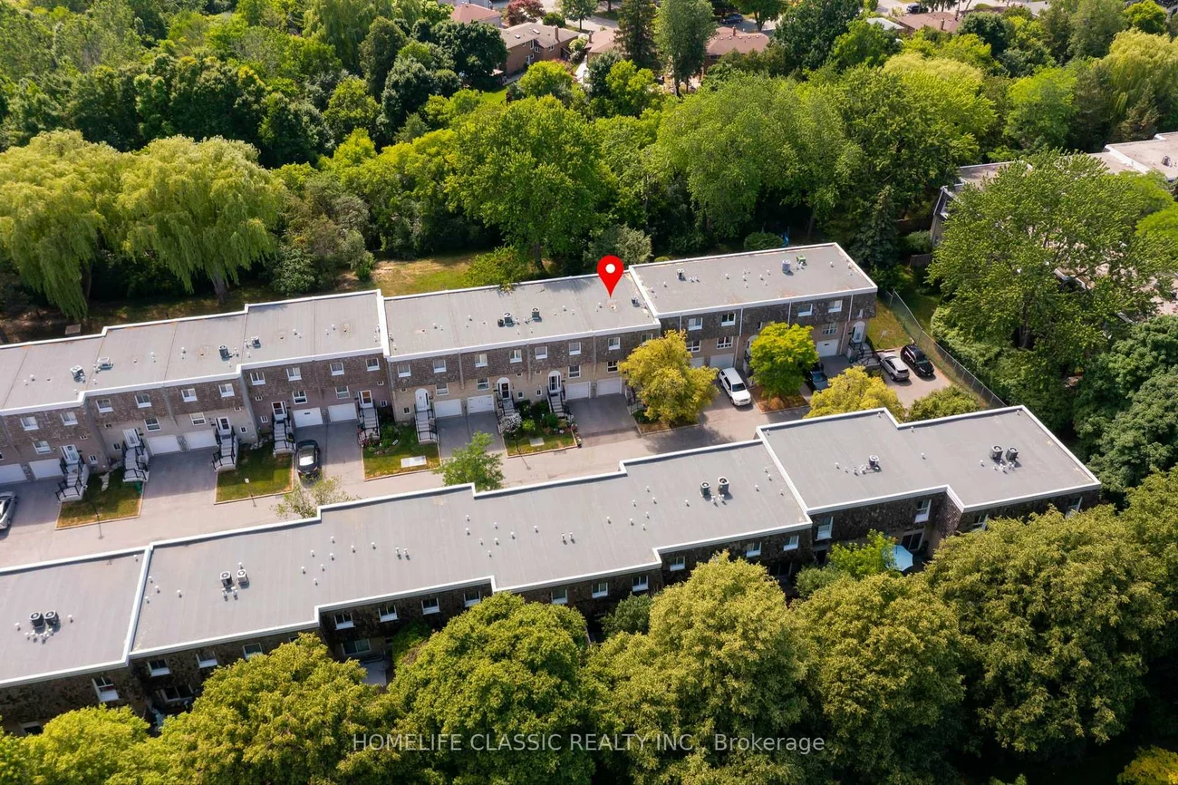 108, Wild Briarway, Bayview Village, Toronto
