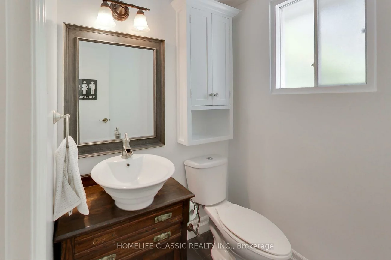 108, Wild Briarway, Bayview Village, Toronto