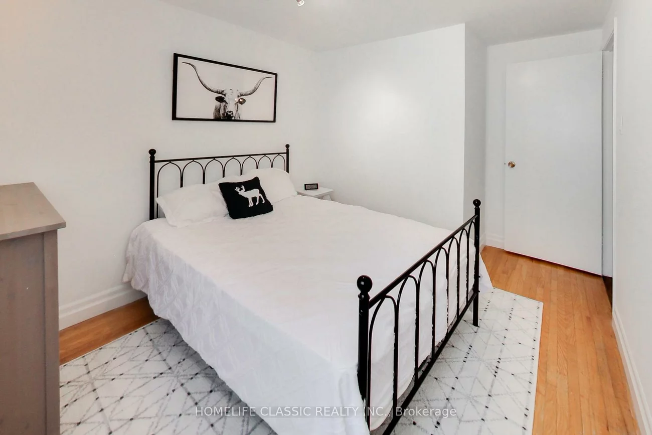 108, Wild Briarway, Bayview Village, Toronto
