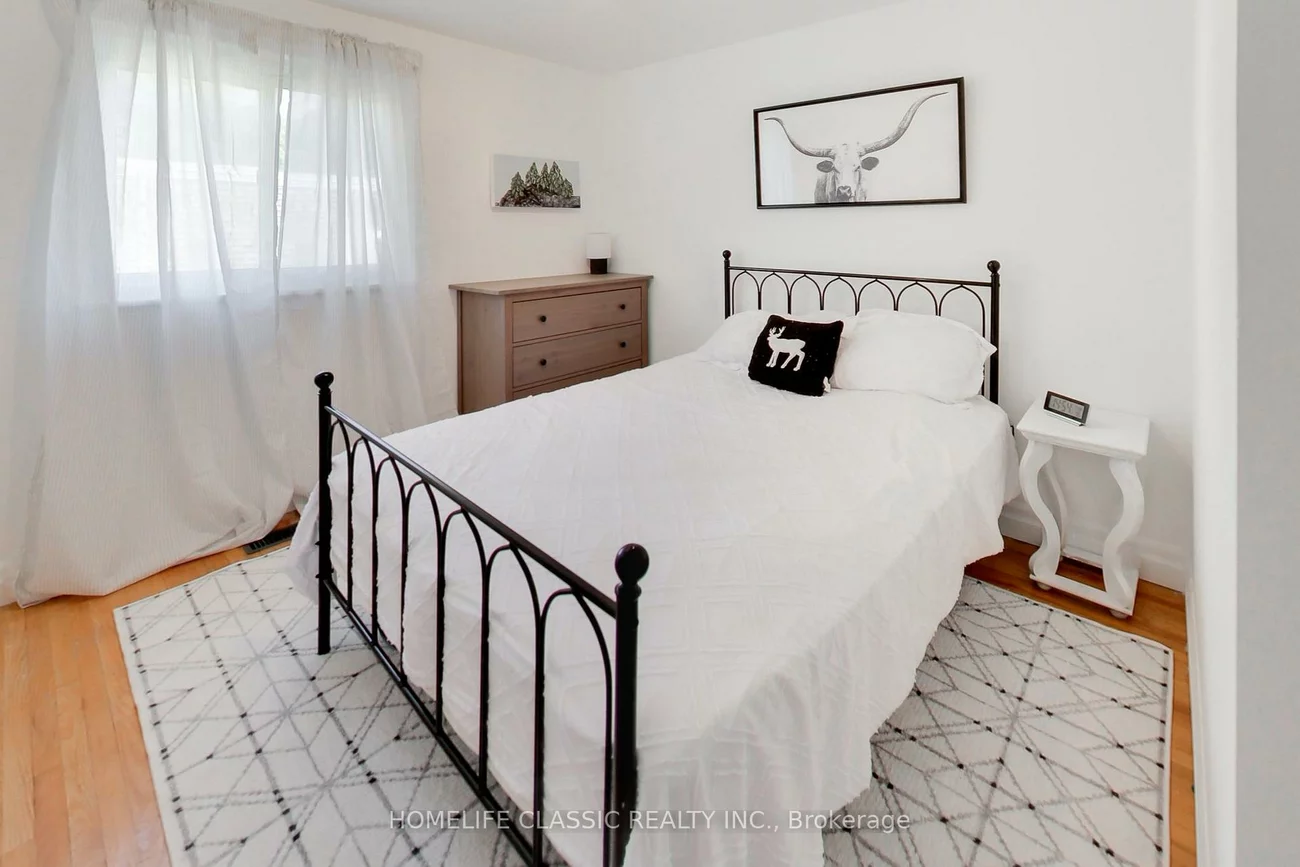 108, Wild Briarway, Bayview Village, Toronto