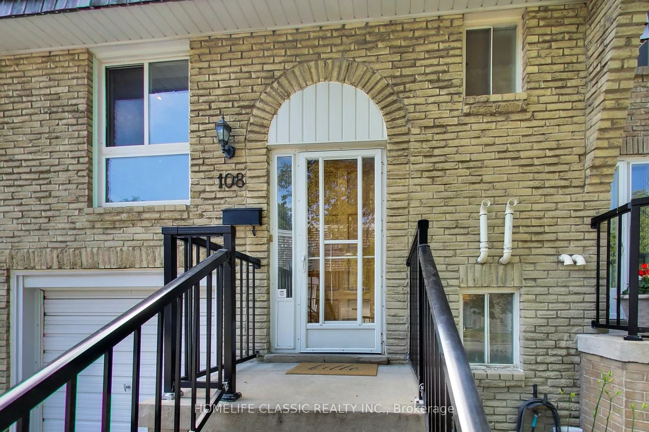 108, Wild Briarway, Bayview Village, Toronto