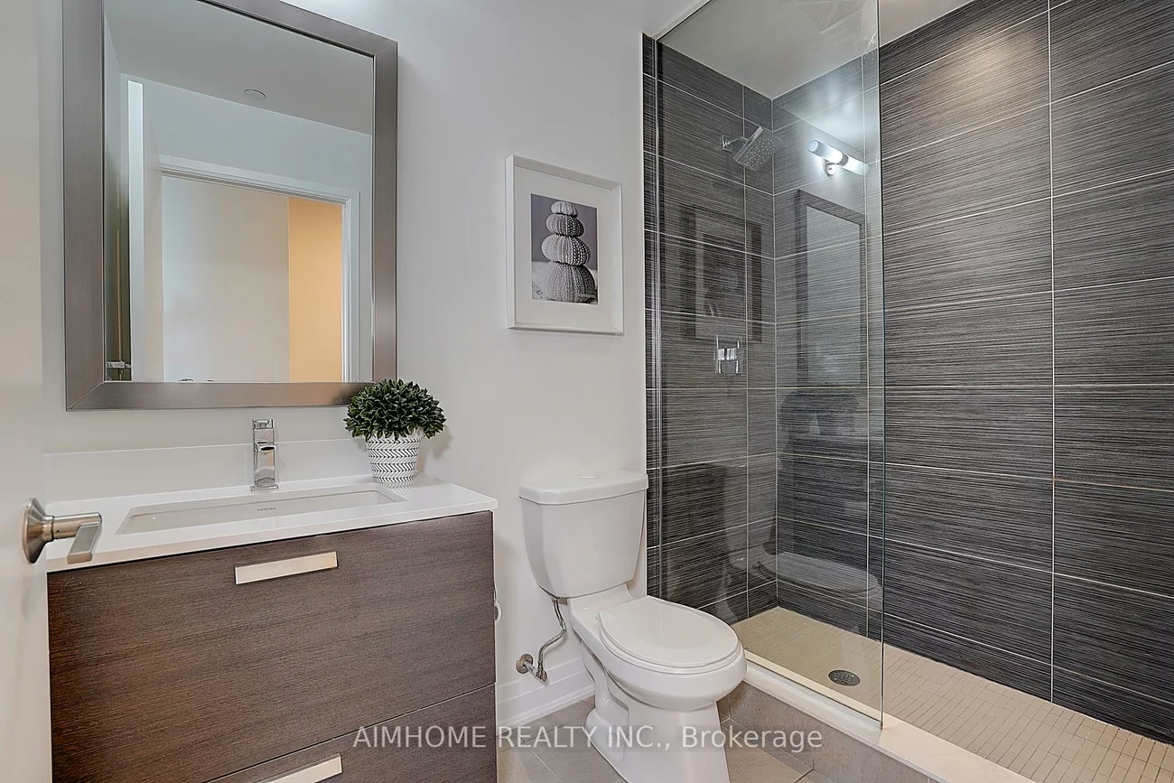 11, Bogert, Lansing-Westgate, Toronto
