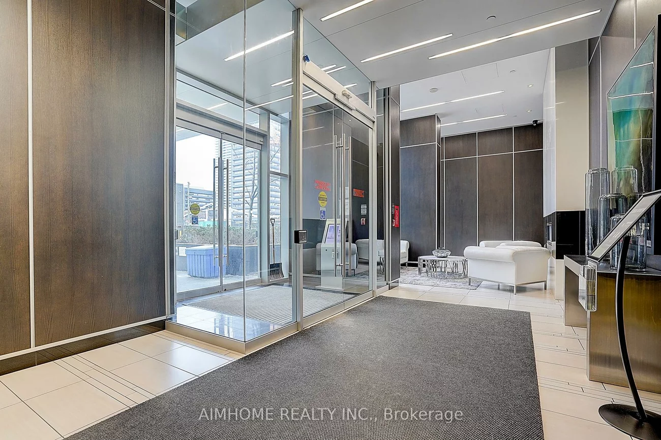 11, Bogert, Lansing-Westgate, Toronto