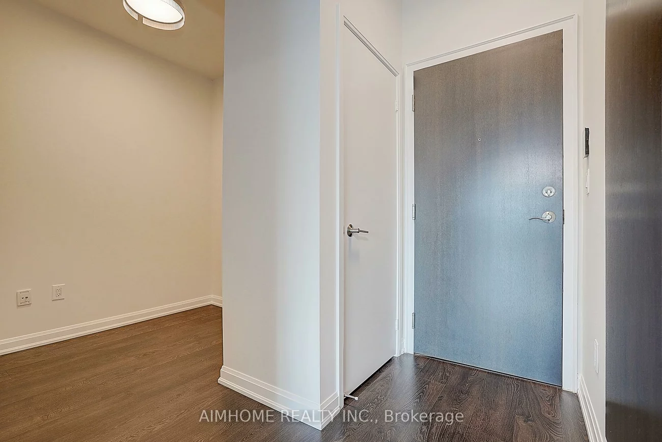 11, Bogert, Lansing-Westgate, Toronto