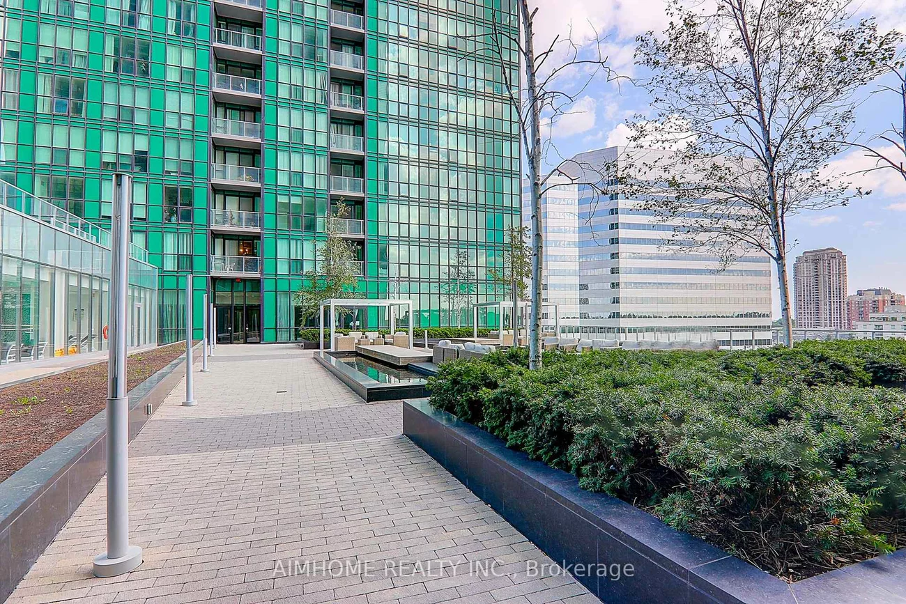 11, Bogert, Lansing-Westgate, Toronto