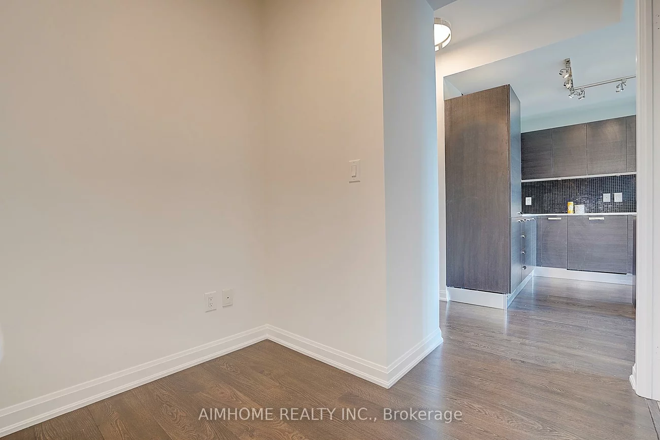 11, Bogert, Lansing-Westgate, Toronto