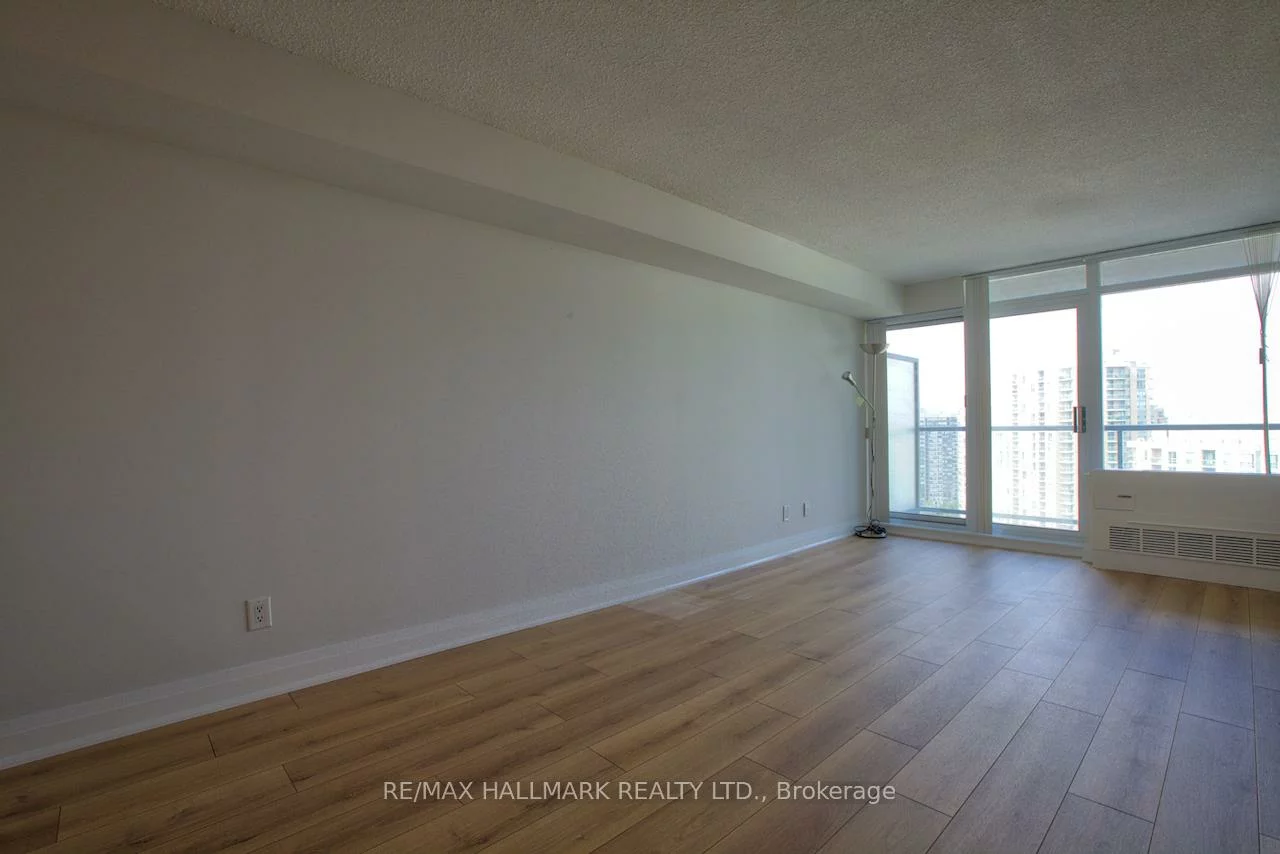 5500, Yonge, Willowdale West, Toronto