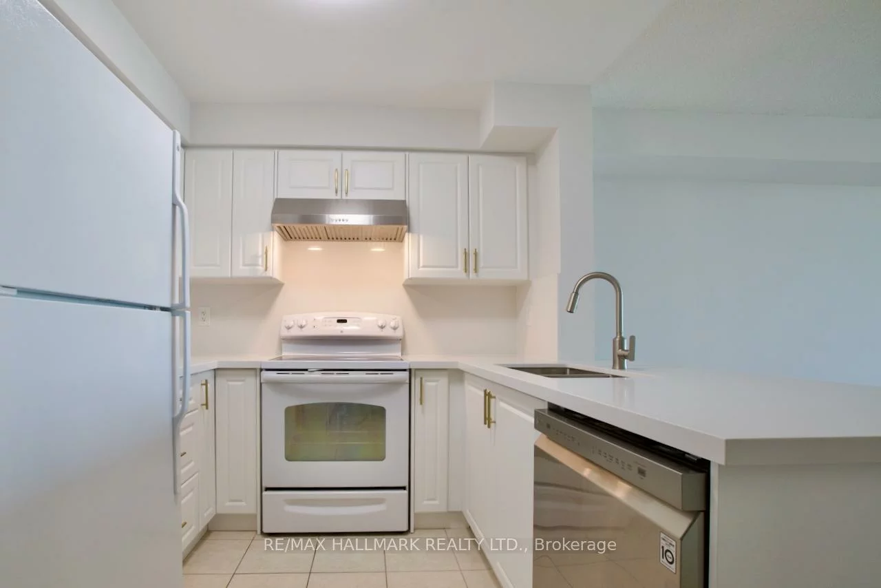 5500, Yonge, Willowdale West, Toronto
