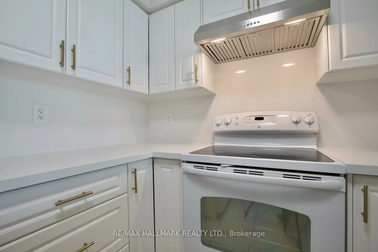 5500, Yonge, Willowdale West, Toronto