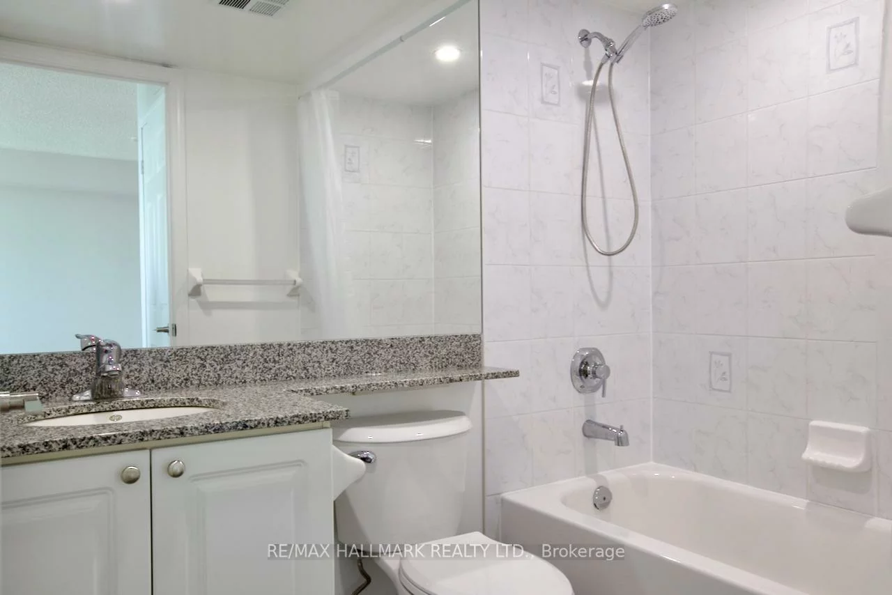 5500, Yonge, Willowdale West, Toronto