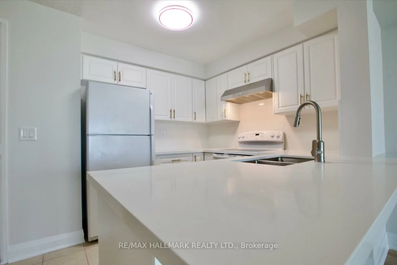 5500, Yonge, Willowdale West, Toronto