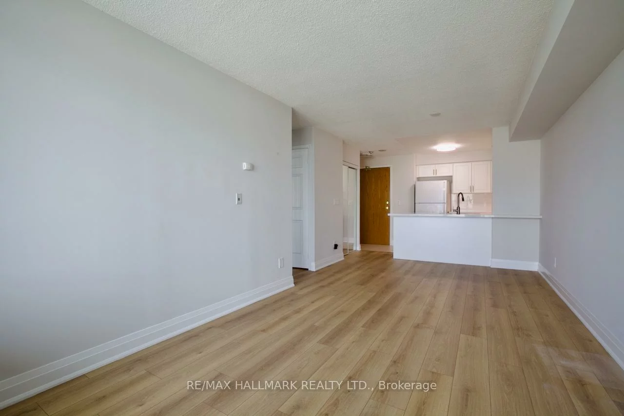 5500, Yonge, Willowdale West, Toronto