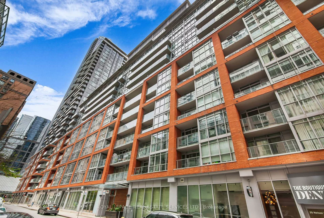 21, Nelson, Waterfront Communities C1, Toronto