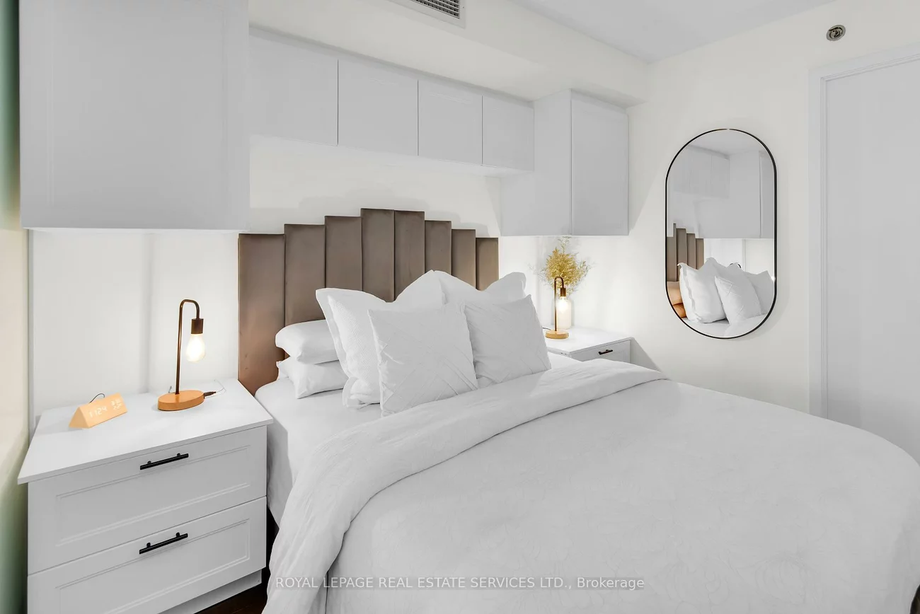 21, Nelson, Waterfront Communities C1, Toronto