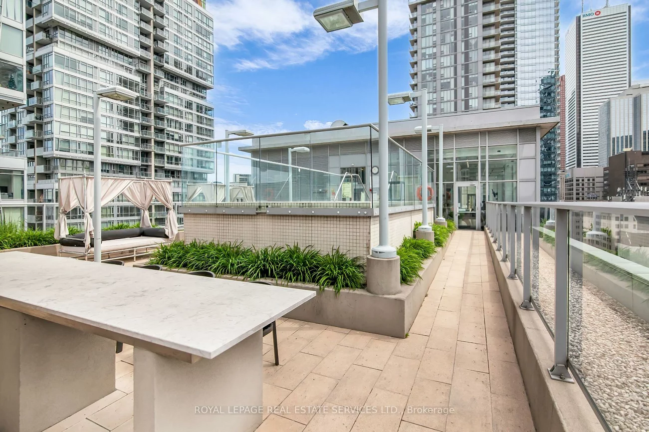 21, Nelson, Waterfront Communities C1, Toronto