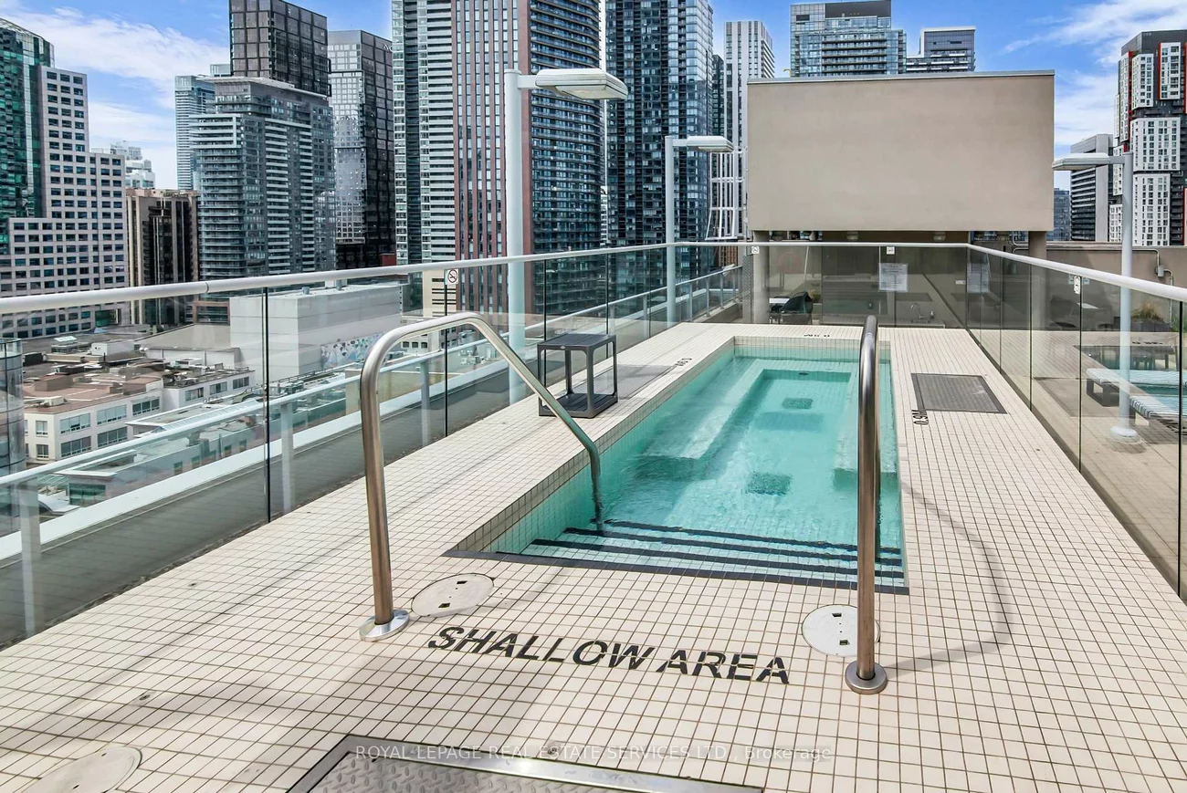 21, Nelson, Waterfront Communities C1, Toronto