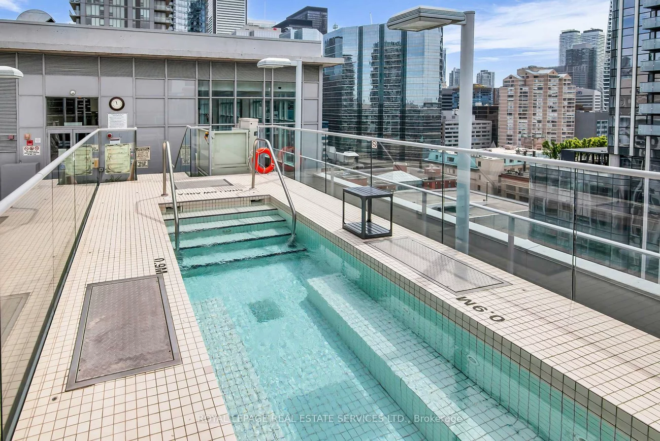 21, Nelson, Waterfront Communities C1, Toronto