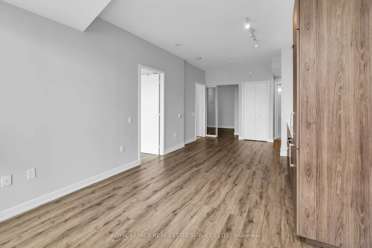 50, Ordnance, Niagara, Toronto