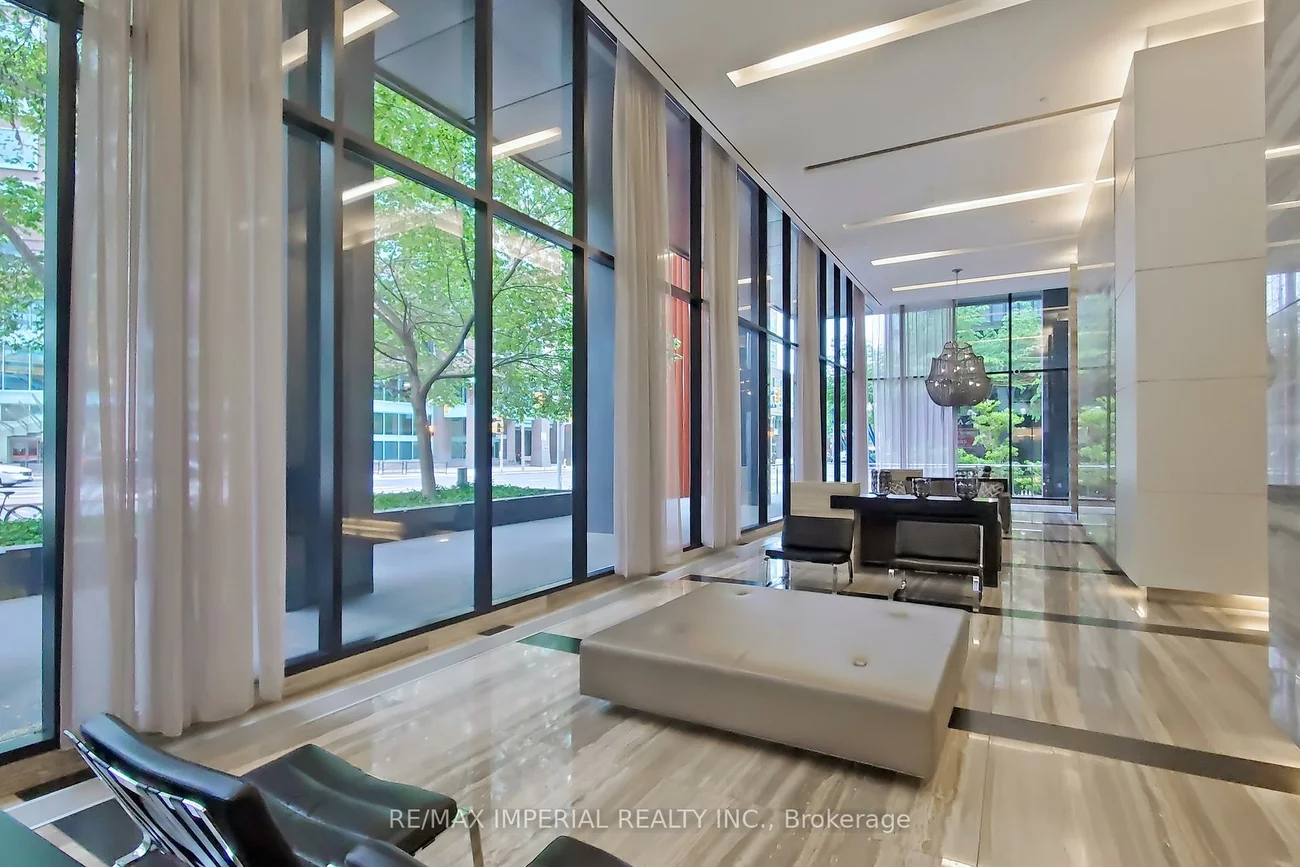 110, Charles, Church-Yonge Corridor, Toronto