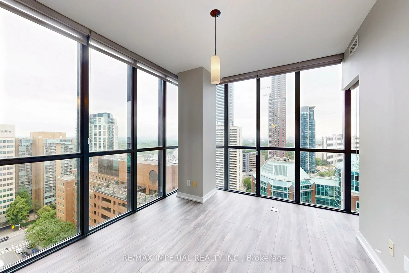 110, Charles, Church-Yonge Corridor, Toronto