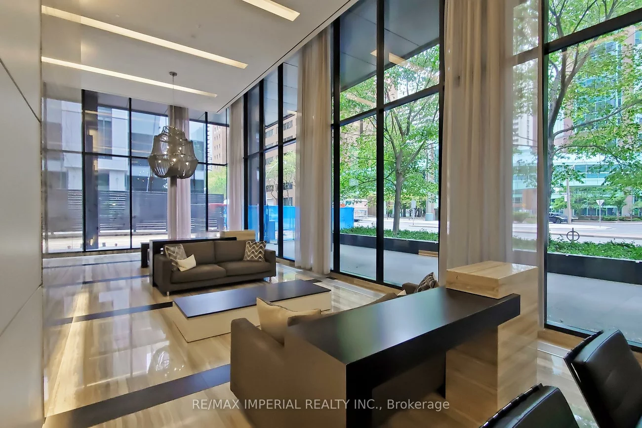 110, Charles, Church-Yonge Corridor, Toronto