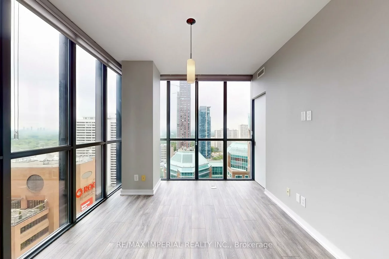 110, Charles, Church-Yonge Corridor, Toronto
