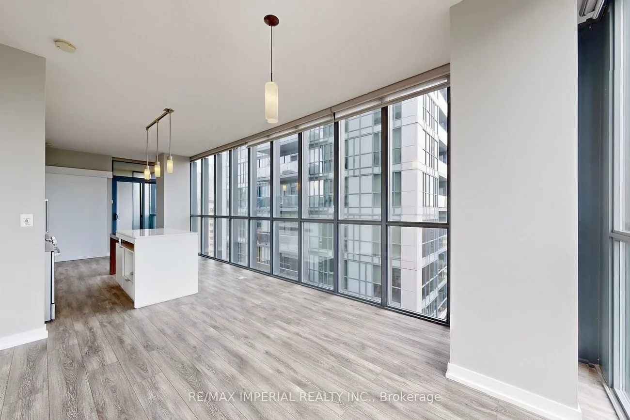 110, Charles, Church-Yonge Corridor, Toronto