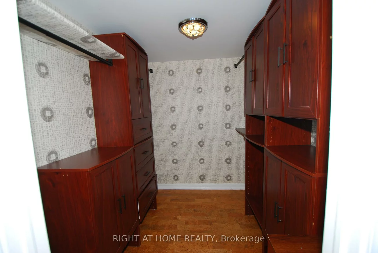 18, Concorde, Banbury-Don Mills, Toronto
