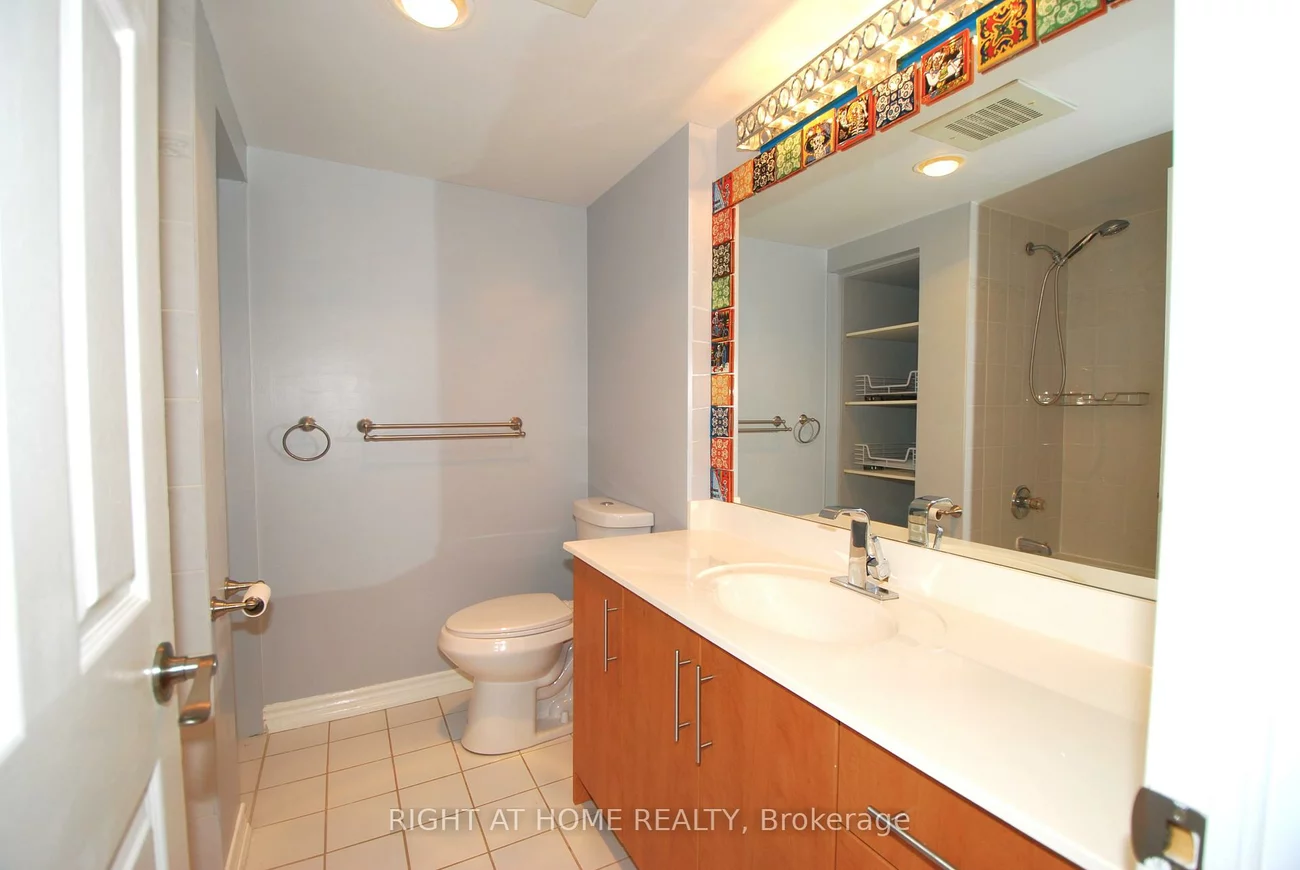 18, Concorde, Banbury-Don Mills, Toronto