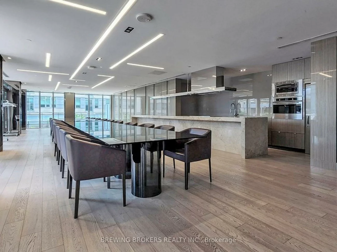 89, Dunfield, Mount Pleasant West, Toronto