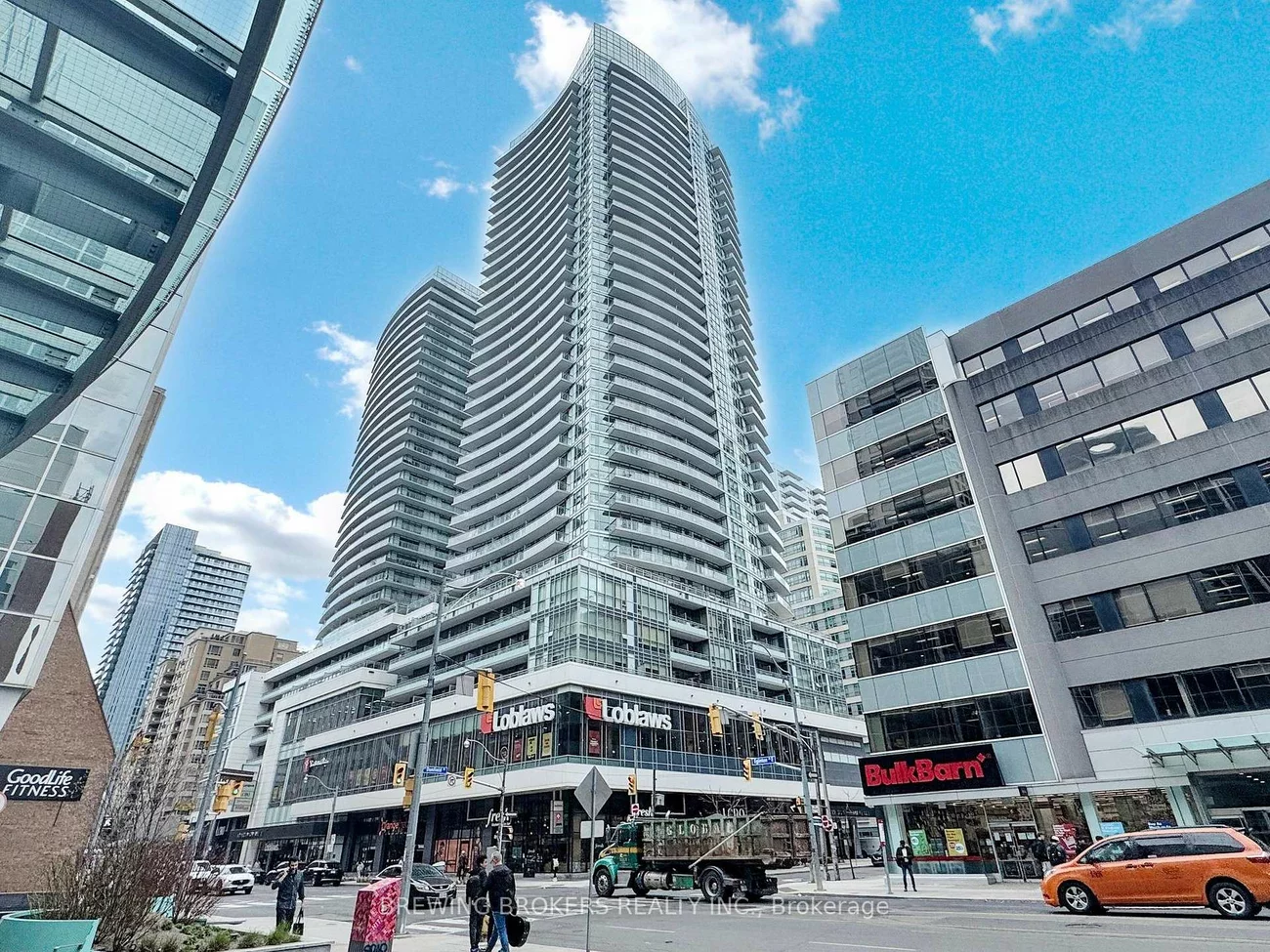 89, Dunfield, Mount Pleasant West, Toronto