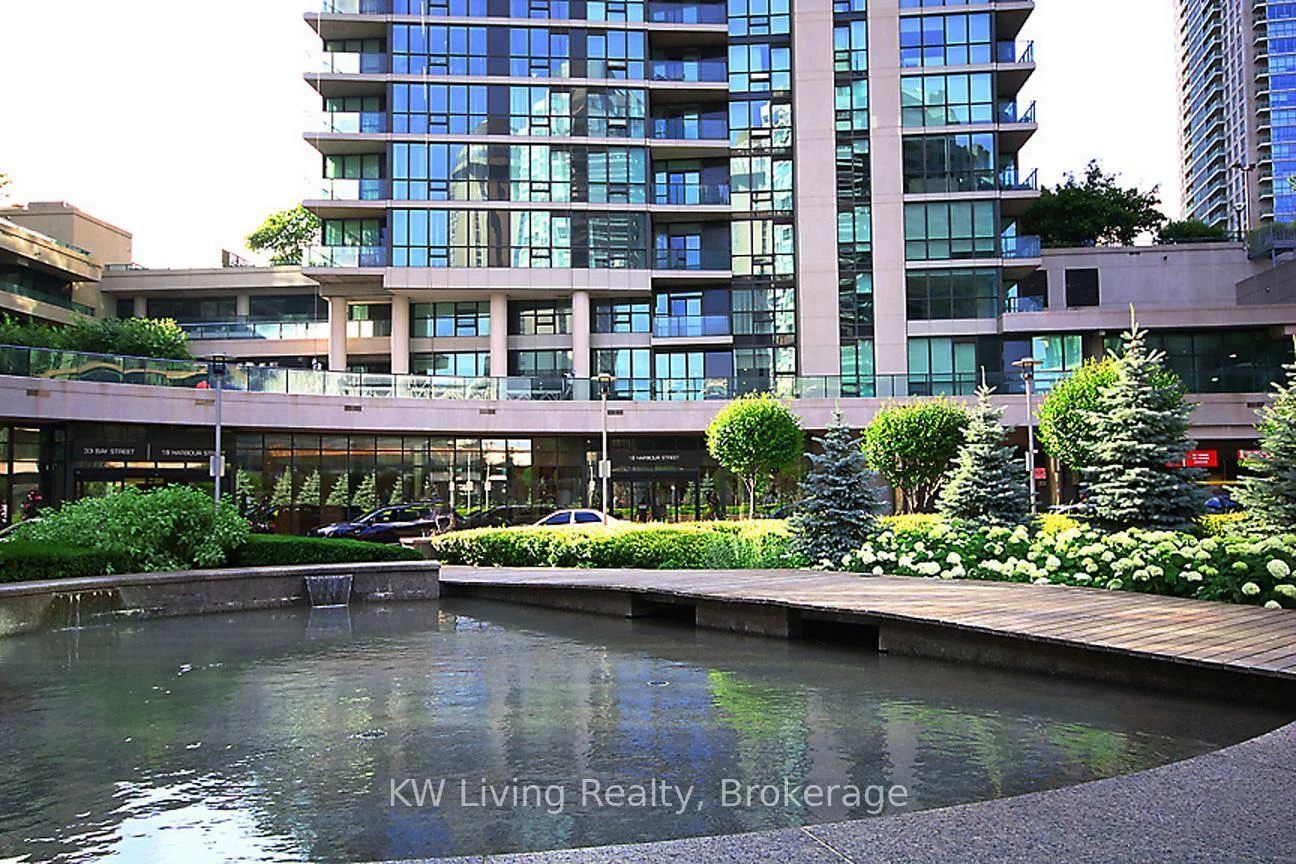 18, Harbour, Waterfront Communities C1, Toronto