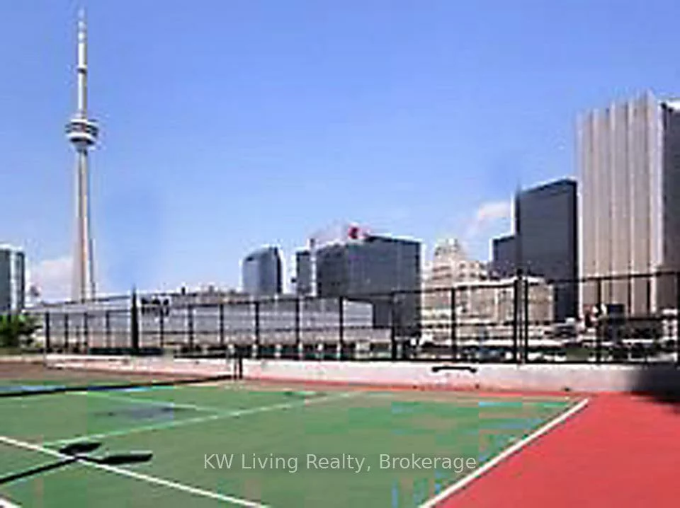 18, Harbour, Waterfront Communities C1, Toronto