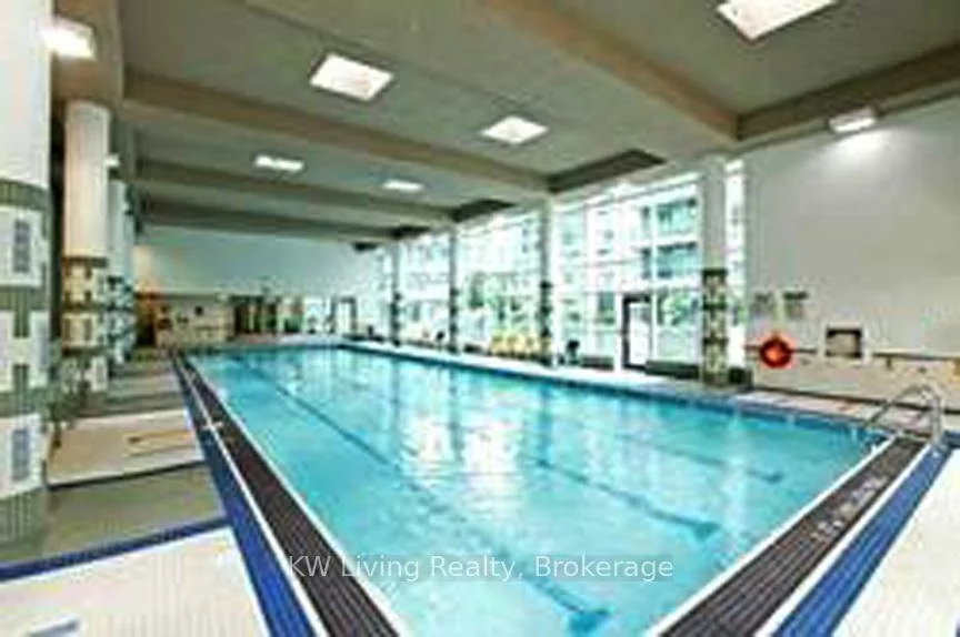 18, Harbour, Waterfront Communities C1, Toronto