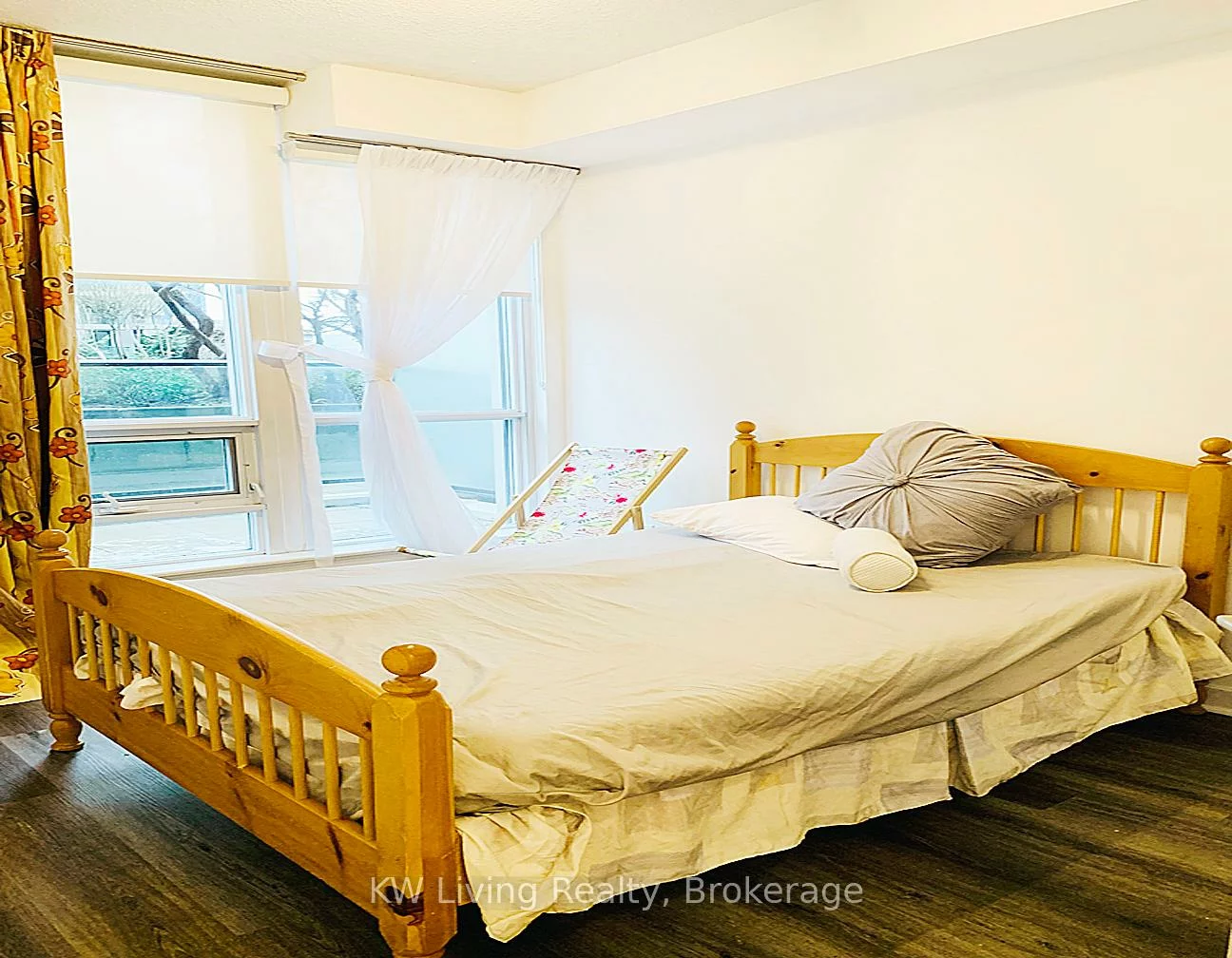 18, Harbour, Waterfront Communities C1, Toronto