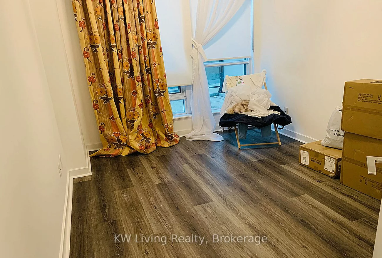 18, Harbour, Waterfront Communities C1, Toronto