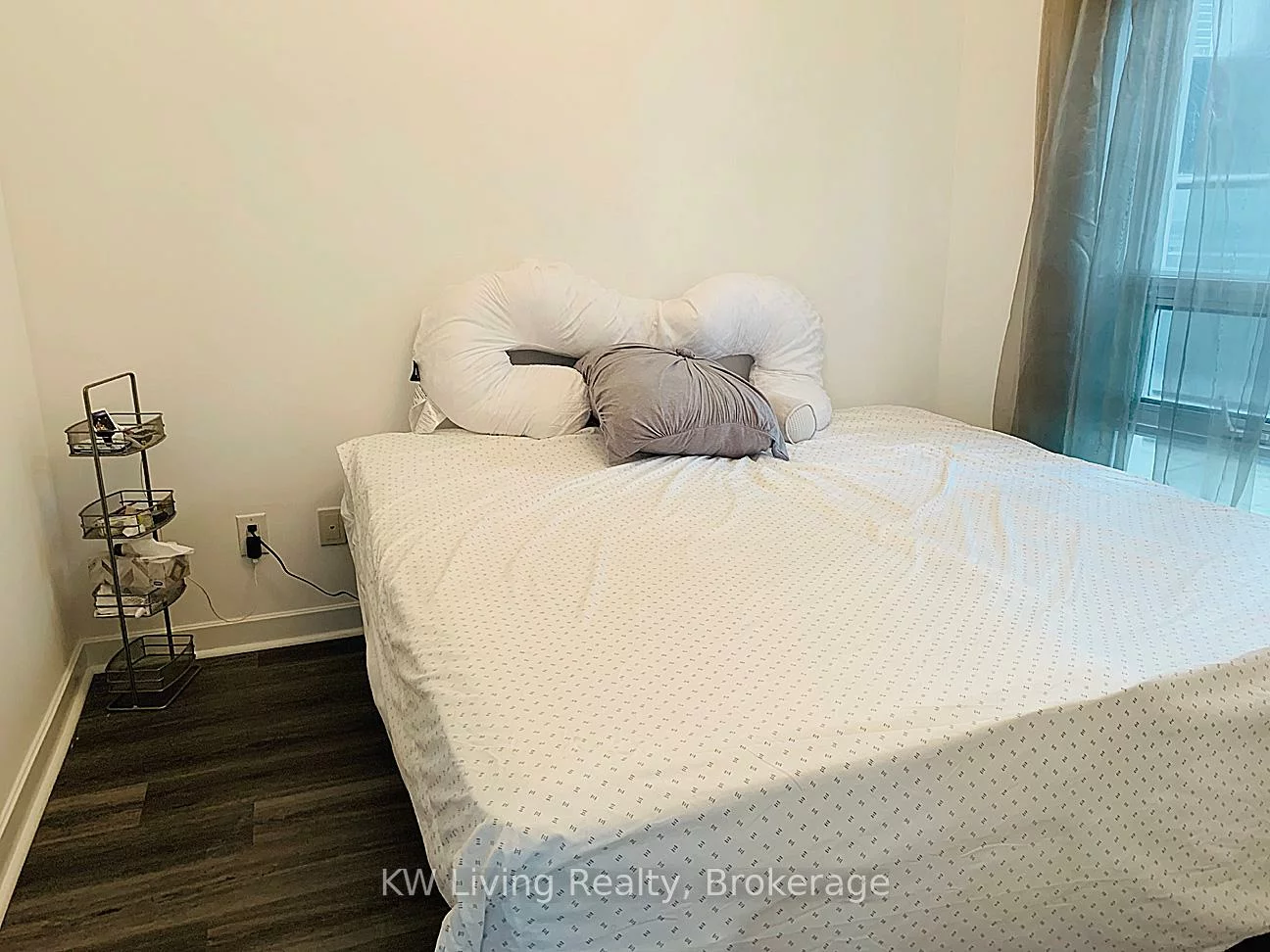 18, Harbour, Waterfront Communities C1, Toronto