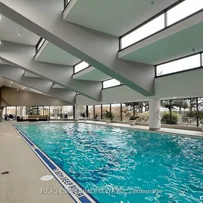 55, Harbour, Waterfront Communities C1, Toronto