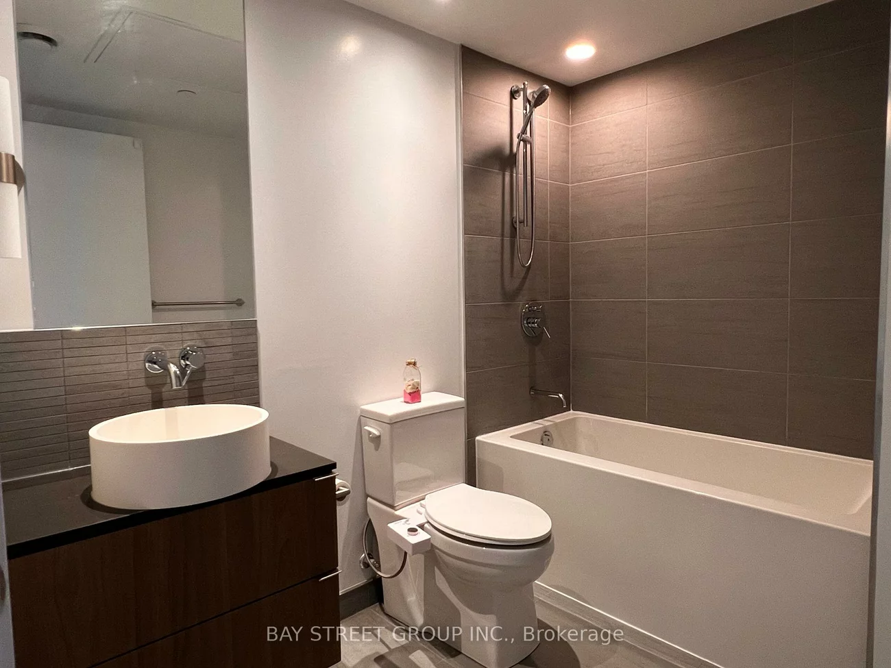 161, Roehampton, Mount Pleasant West, Toronto