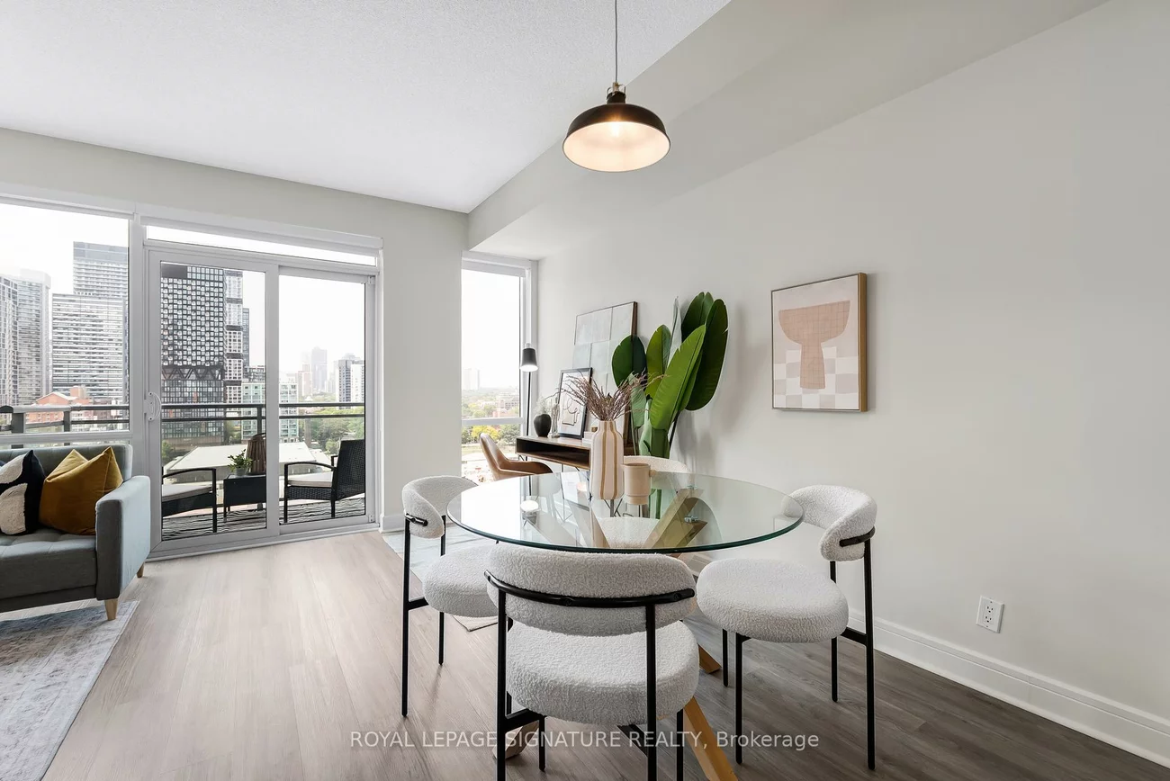 116, George, Moss Park, Toronto
