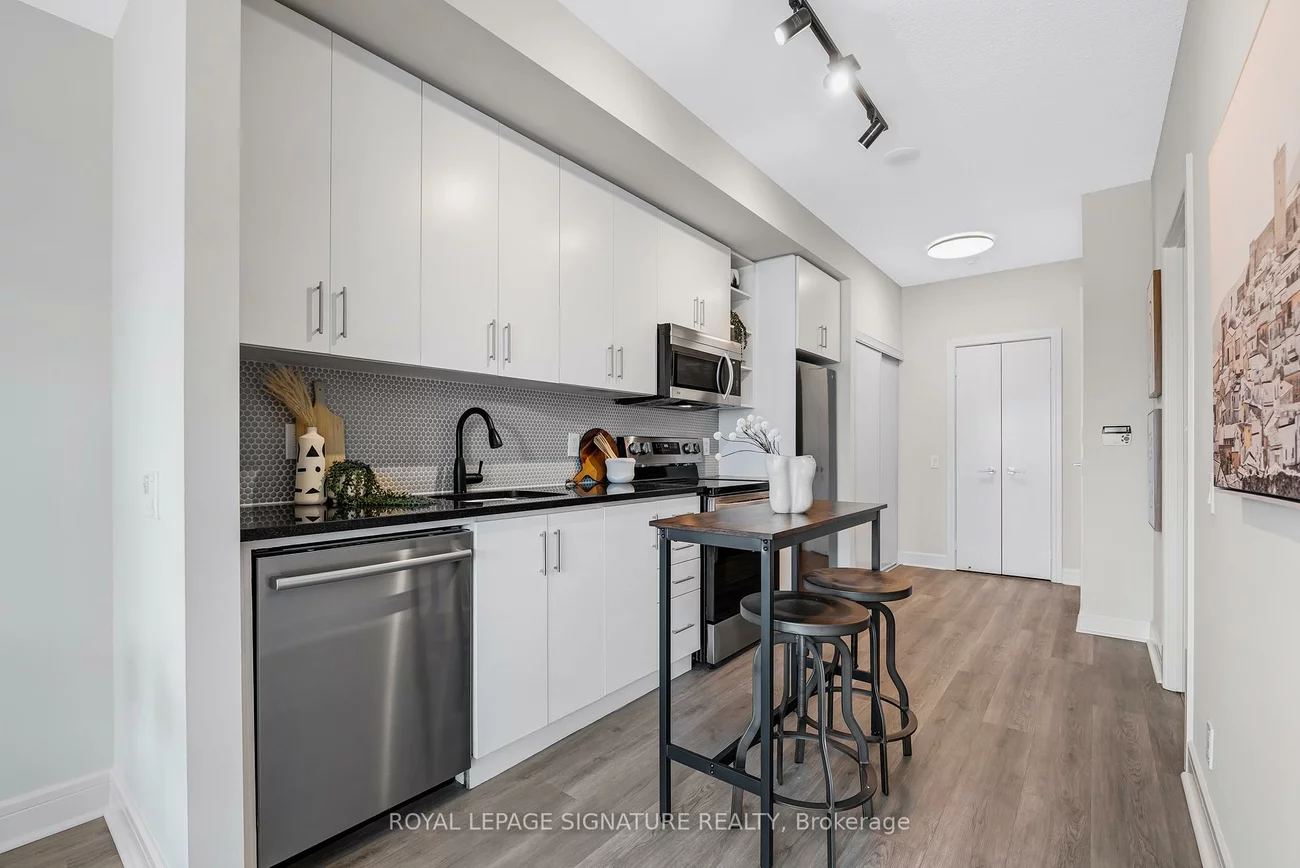 116, George, Moss Park, Toronto