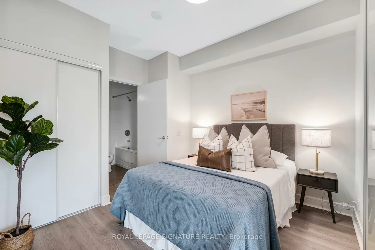 116, George, Moss Park, Toronto