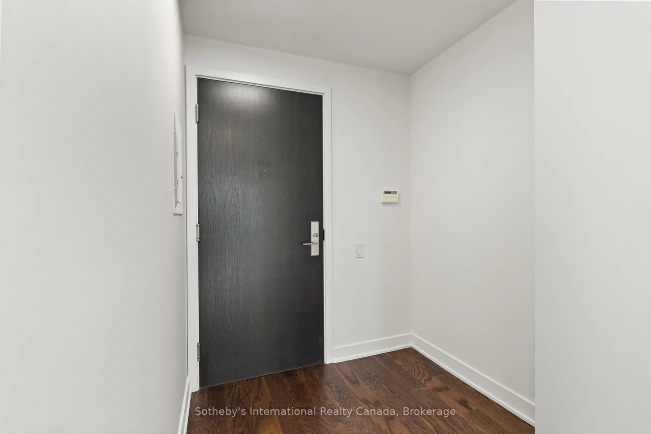 1815, Yonge, Mount Pleasant East, Toronto