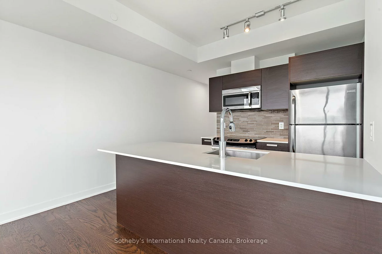 1815, Yonge, Mount Pleasant East, Toronto