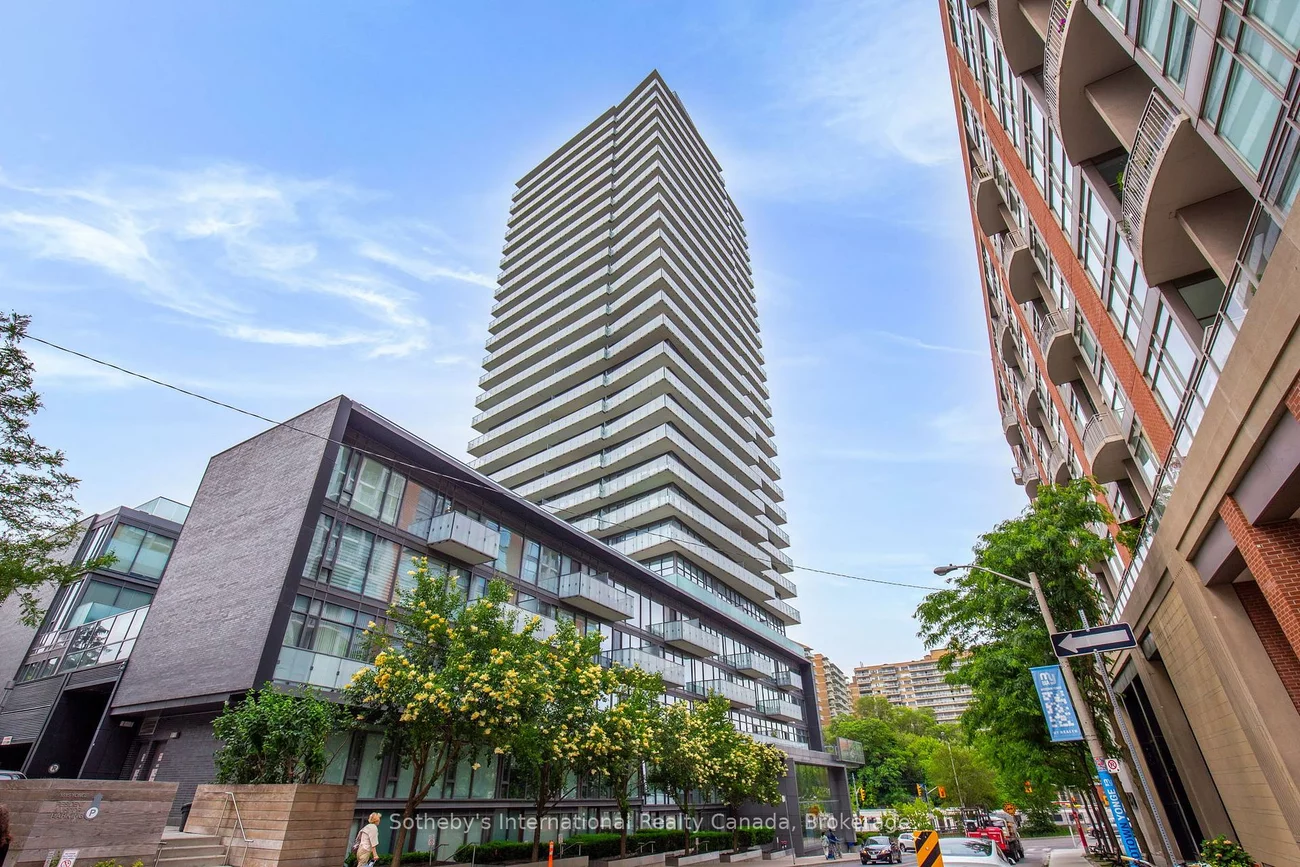 1815, Yonge, Mount Pleasant East, Toronto