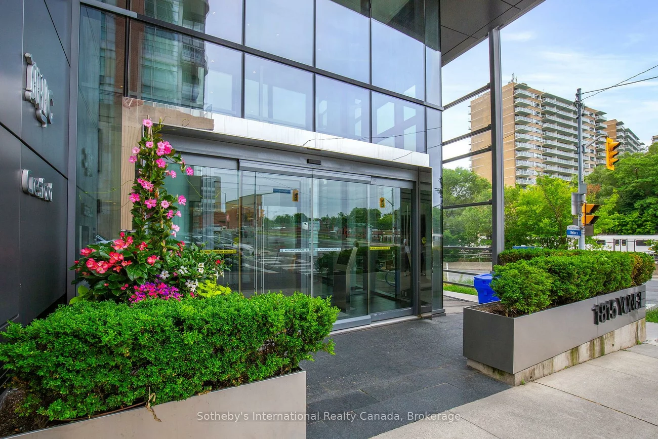 1815, Yonge, Mount Pleasant East, Toronto