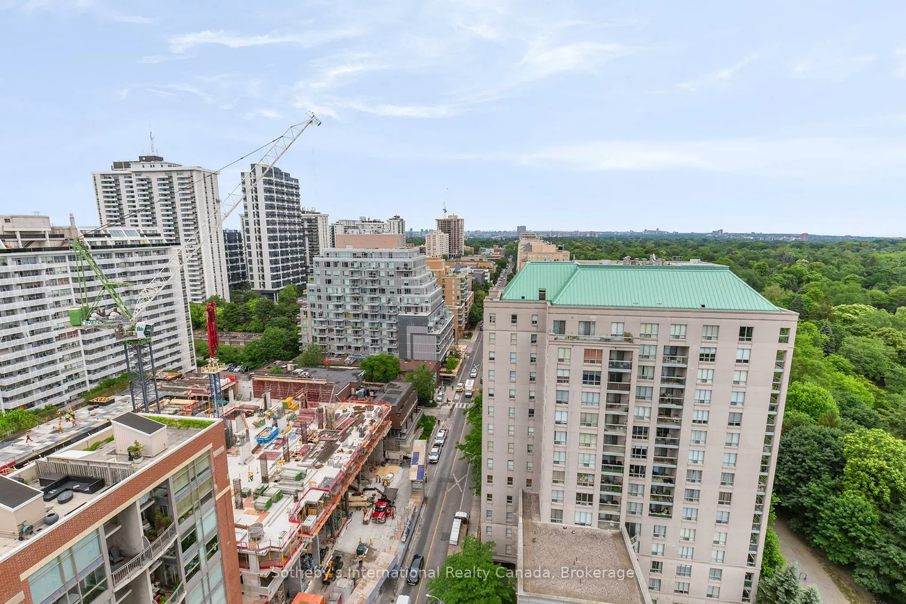 1815, Yonge, Mount Pleasant East, Toronto